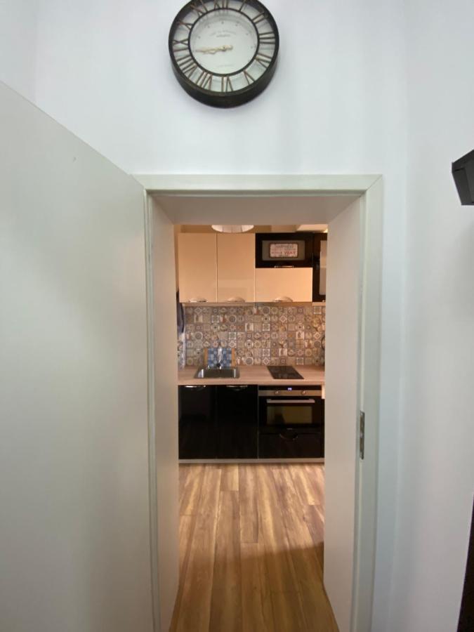 Cozy Apartment In Downtown Sofia - Tsar Samuil Street المظهر الخارجي الصورة
