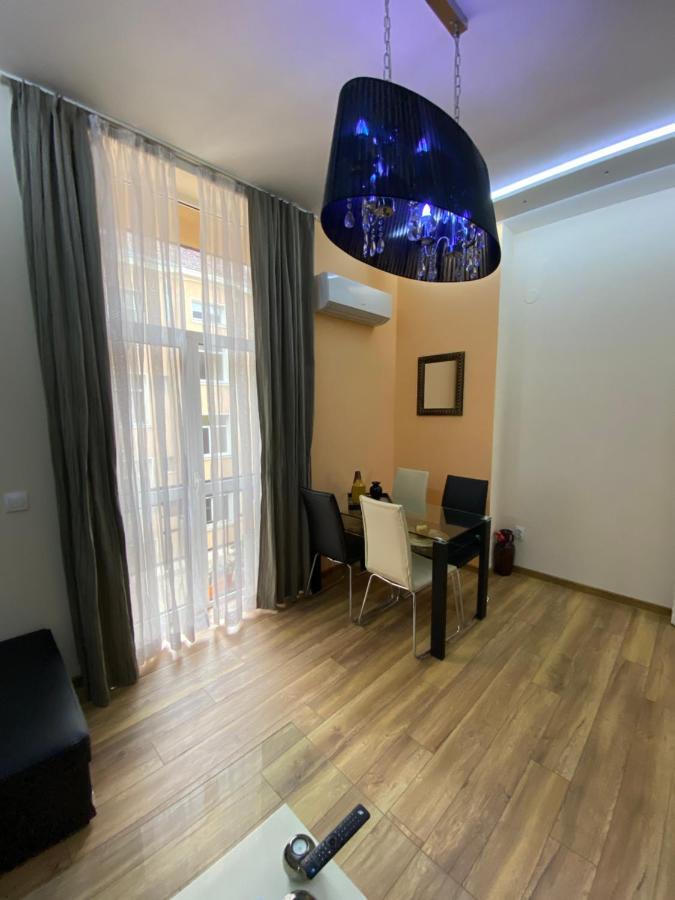 Cozy Apartment In Downtown Sofia - Tsar Samuil Street المظهر الخارجي الصورة