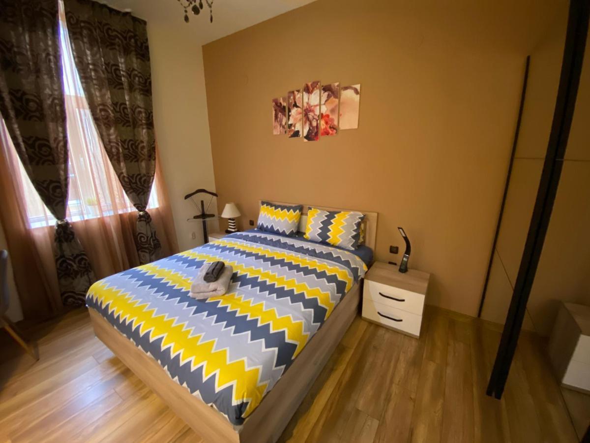 Cozy Apartment In Downtown Sofia - Tsar Samuil Street المظهر الخارجي الصورة